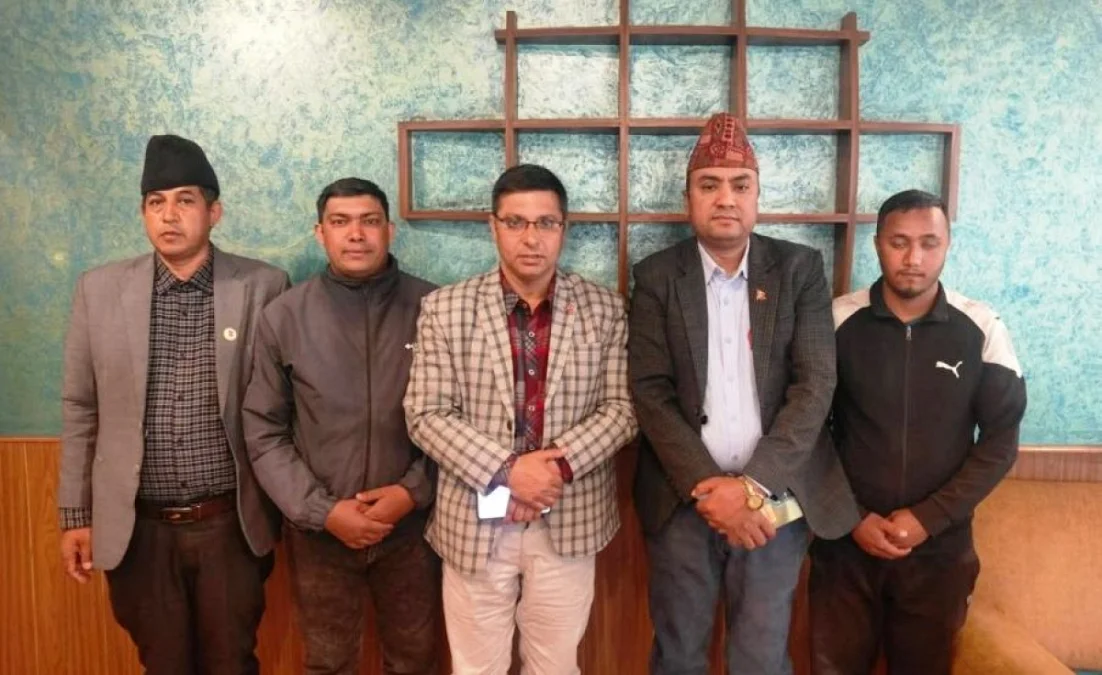 तत्कालीन ‘नेकपा एस’ रामेछापका उपसचिव एमालेमा फर्किए
